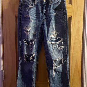 american eagle ripped tomgirl jeans